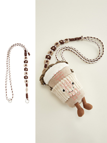 Презрамка за чанта с регулираща закопчалка за скъсяване • Нейлон • Износоустойчива, намалява натоварването • Едноцветна • Категория: презрамка за чанта • Марка: Kelly • Година/Сезон: Spring 2025