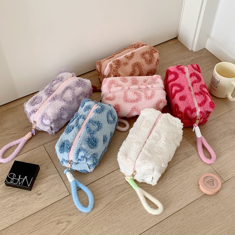 Плюшена чанта за козметика със цип, сърцевиден дизайн, подплата от полиестер, подходяща за съхранение, за жени, за пътуване