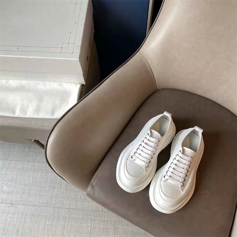 Muške canvas tenisice McQueen, debela potplata za povećanje visine, platneni gornji dio, gumena potplata s Goodyear tehnologijom, vezanje, PU uložak