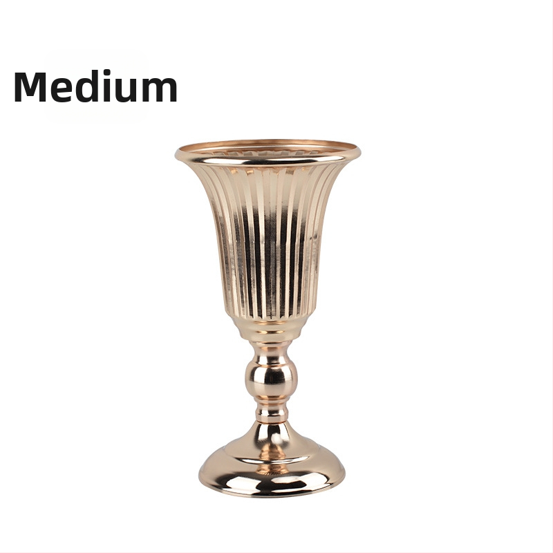 Dzelzs puķu vāzes kāzām un telpu dekorācijai — Benchon; materiāls: dzelzs; stils: 788561635; kategorija: telpas izkārtojuma elementi