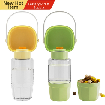 Portatīvā suņu ūdens pudele ar iekļauto krūzi un divfunkcionālu atdalāmo nodalījumu ūdenim un barībai (PP+PC; 50 gab./kaste; Mājas dzīvnieku barošanas rīki)