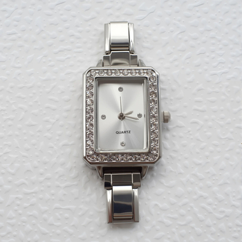 Ceas cu brățară, cadran pătrat, mișcare cuarț, curea din oțel inoxidabil, carcasă din metal, coronă spirală