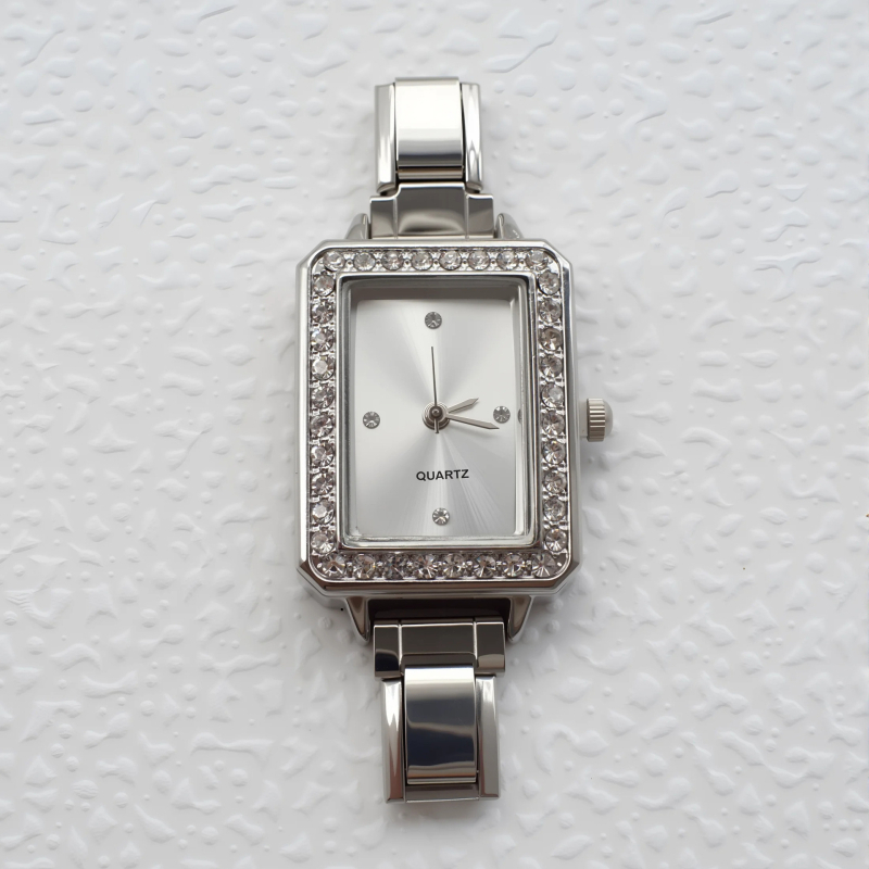 Ceas cu brățară, cadran pătrat, mișcare cuarț, curea din oțel inoxidabil, carcasă din metal, coronă spirală