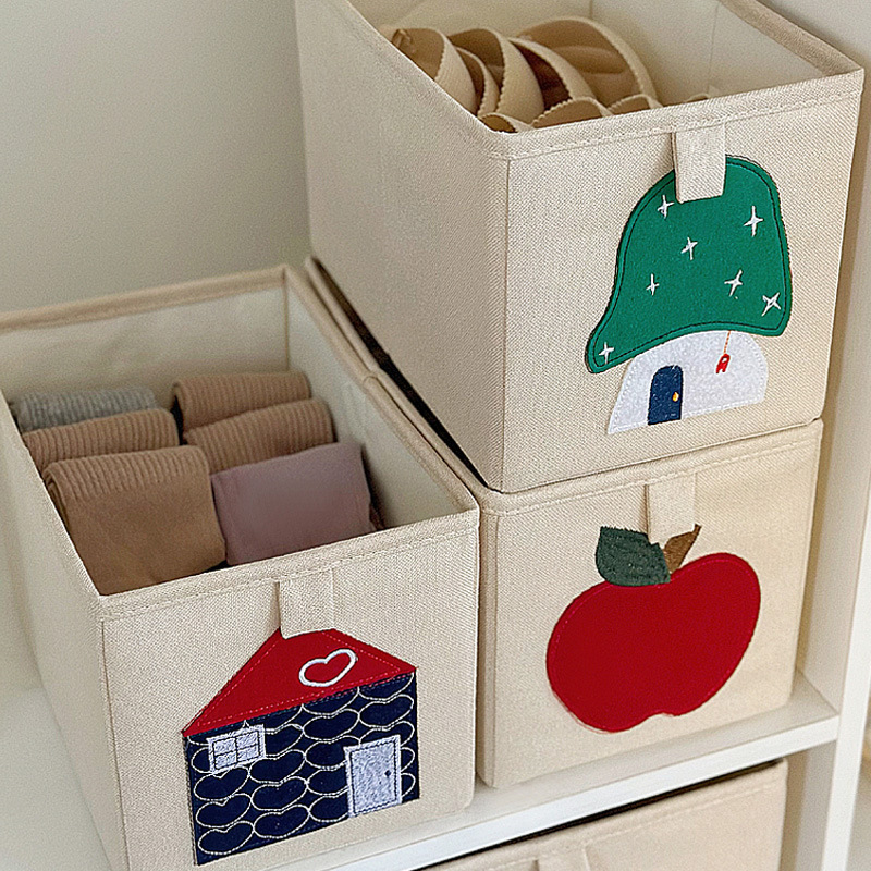 Saliekama veļas uzglabāšanas kaste – materiāls: ārējā katjoniskā audums + 3 mm PP plāksne + iekšējais poliestera audums; Funkcija: kārtošana; Izcelsme: Weifang, Shandong