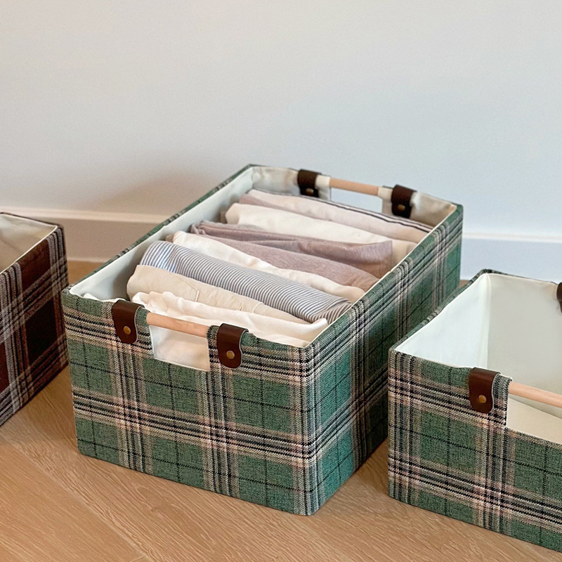 Stola uzglabāšanas kaste ar režģa rakstu; materiāls: ārējā audums + 3 mm PP plāksne + iekšējā poliestera audums; stils: japāņu stils; funkcija: organizēt