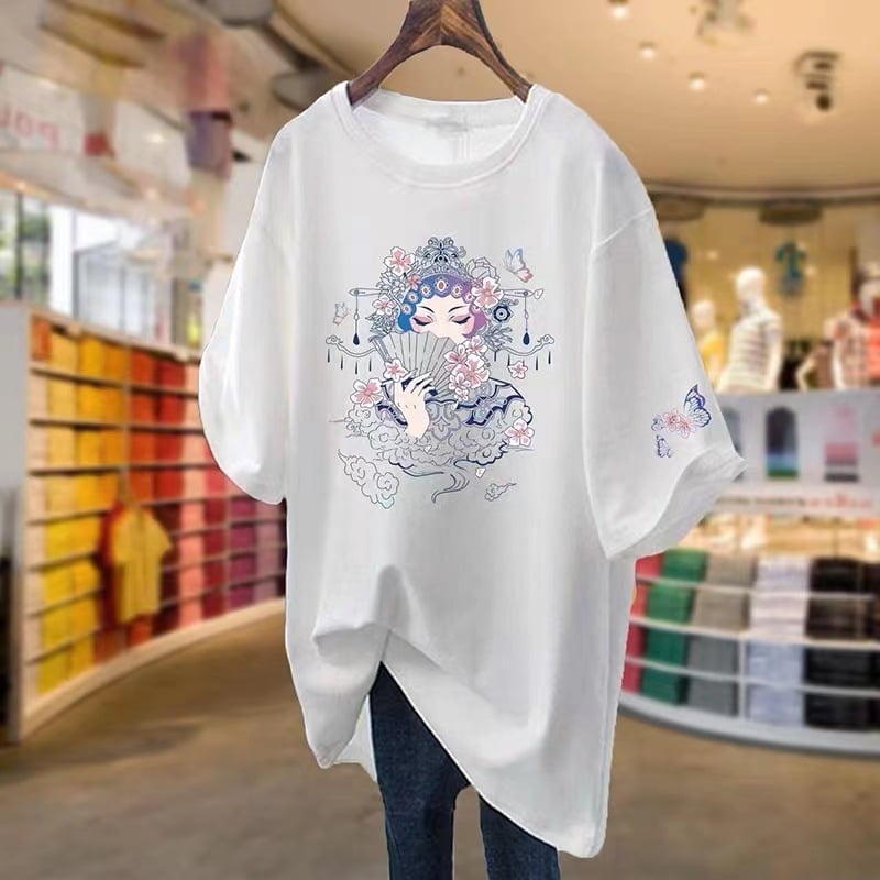 Дамска памучна тениска с къс ръкав, свободна кройка, кръгло деколте, средна дължина