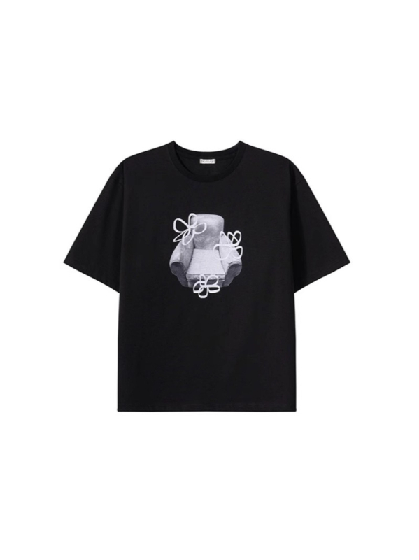 Тениска от памук с флорална щампа, къс ръкав, кръгло деколте, свободна кройка