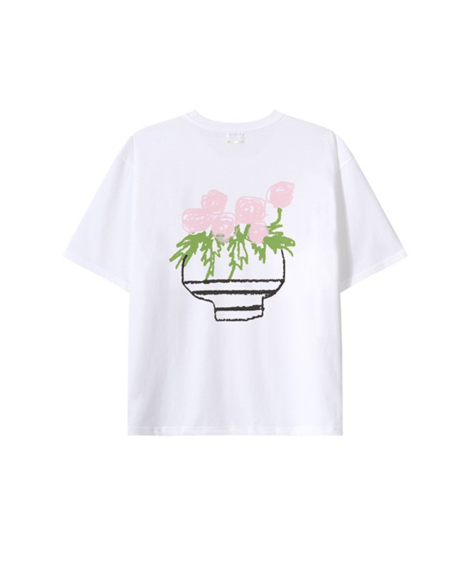 Тениска от памук с флорална щампа, къс ръкав, кръгло деколте, свободна кройка