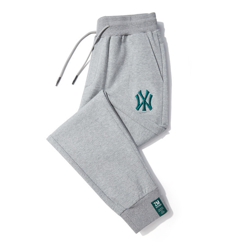 Meeste igapäevased püksid paneeliõmblustega (slim straight lõige; puuvillasegu kangas; keskmine vöökoht; triikimisvaba; kevad 2025)