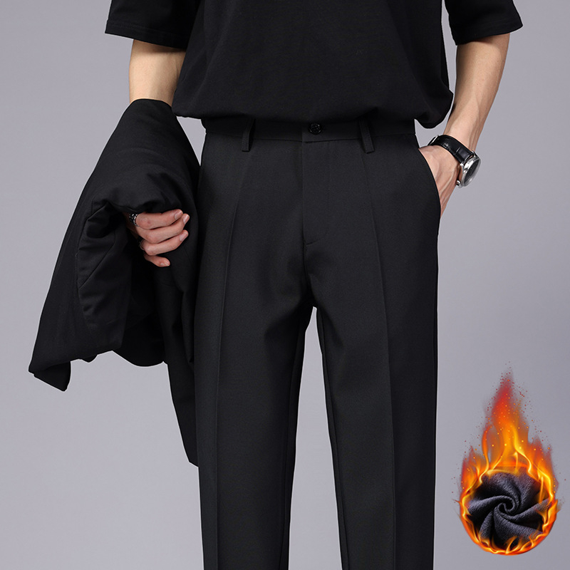 Fleece-béléssel ellátott férfi nadrág, egyenes szabás, középmagas derék, cipzár, poliészter-elasztán keverék