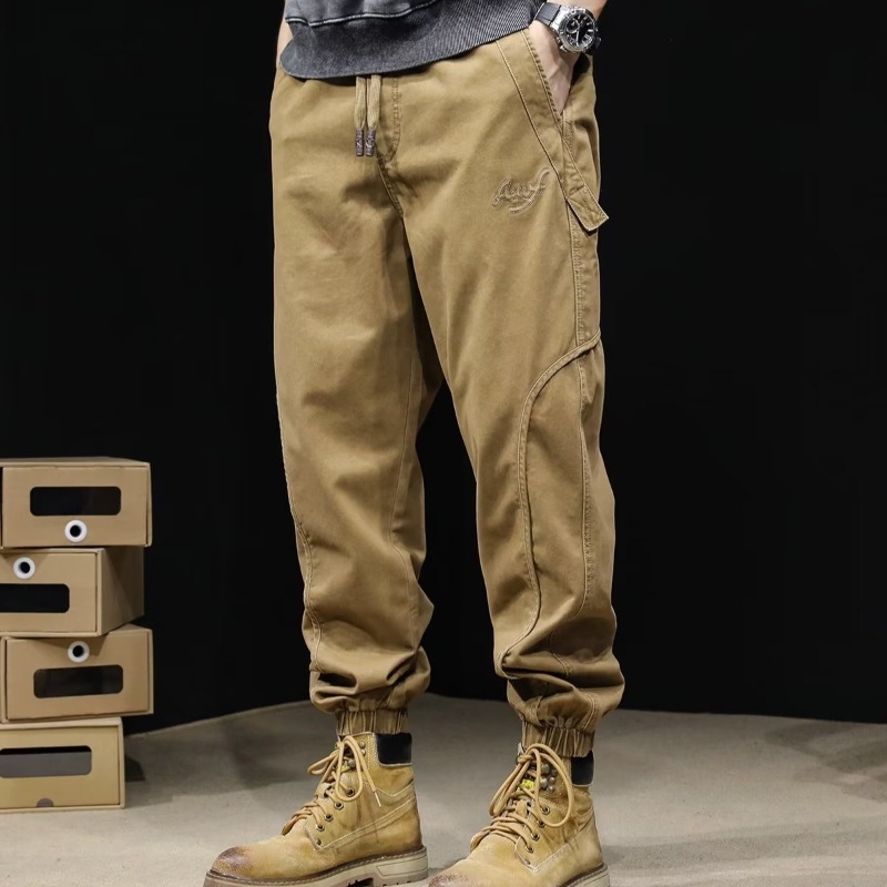 Meeste fleece'iga voodriga cargo püksid, jogger-stiil, lõdva lõige, keskmine talje, puuvillasegune materjal, kevad 2025