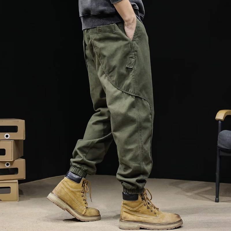 Meeste fleece'iga voodriga cargo püksid, jogger-stiil, lõdva lõige, keskmine talje, puuvillasegune materjal, kevad 2025
