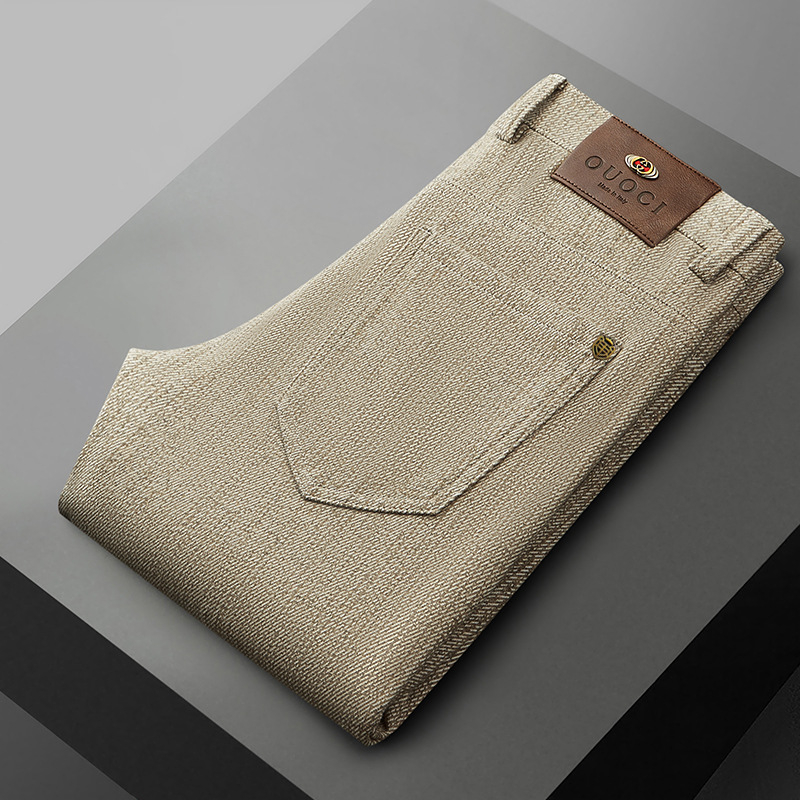 Férfiaknak szóló egyenes szabású casual nadrág gyapjú–gyapot keverékből, fleece béléssel, középmagas derék övvel, cipzáras záródás, mikro-elasztikus anyag