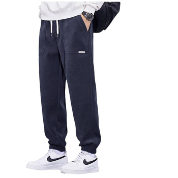 Férfi Corduroy sportos mindennapi nadrág, 65% pamut keverék, vastag téli modell, középmagas derék, övvel (2024)