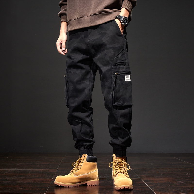 Férfi pamut camouflage cargo nadrág – középmagas derekú, lazán szabott, övvel, para-sztylús, szabadtéri sportokra