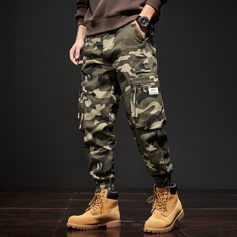 Férfi pamut camouflage cargo nadrág – középmagas derekú, lazán szabott, övvel, para-sztylús, szabadtéri sportokra