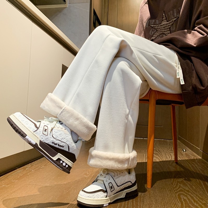 Férfi fleece-béléssel ellátott tréner nadrág bambuszrostból, vastag bélés, elasztikus derék, szabás egyenestől széles lábszárig, zseb részlet