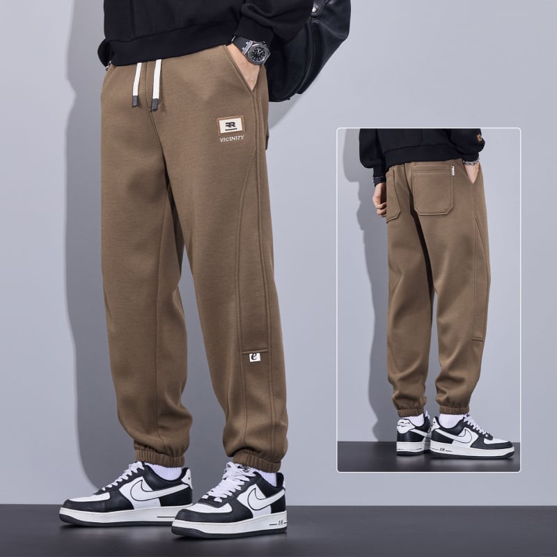 Férfi mindennapi nadrág, laza szabás, középső derék, fleece-bélés, poliészter anyag (Téli 2025)