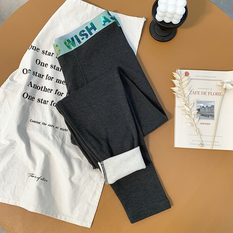 Muške tople hlače od vune–svile smjesa; podstava fleece; dvostruki sloj; debljina 301–350 g/m² (Materijal: vuna-svilna smjesa; Podstava: fleece; Slojovi: dvostruki; Debljina: 301–350 g/m²; Funkcija: toplo, Anti-Pilling)
