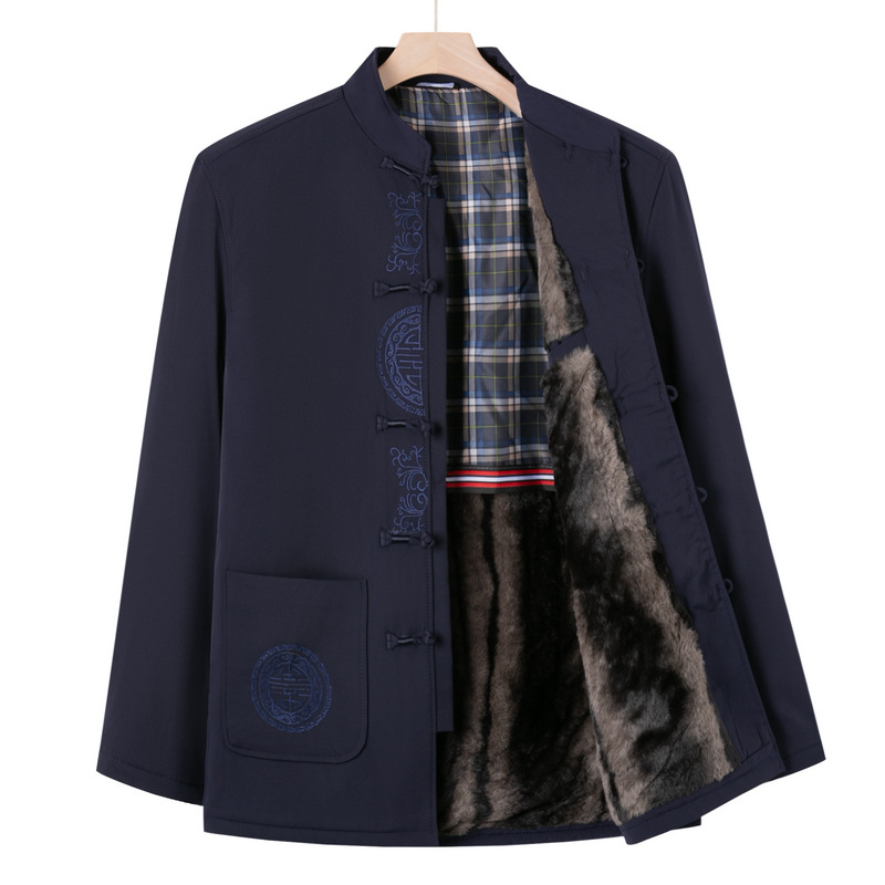 Väline ülerõivas keskealistele ja vanematele: pikkade varrukatega, seisav krae, talvine paks materjal, patch-taskud