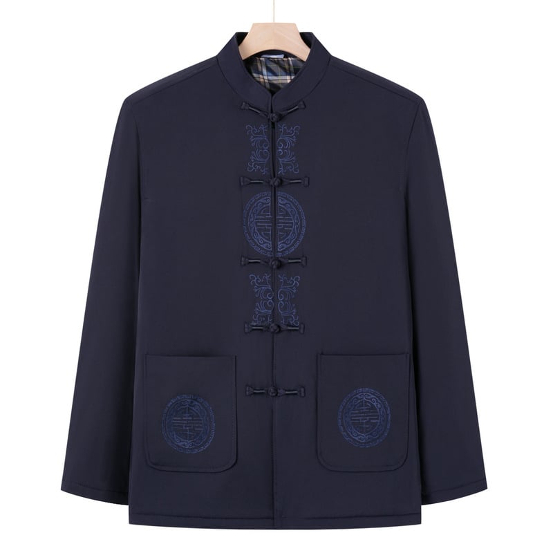 Väline ülerõivas keskealistele ja vanematele: pikkade varrukatega, seisav krae, talvine paks materjal, patch-taskud