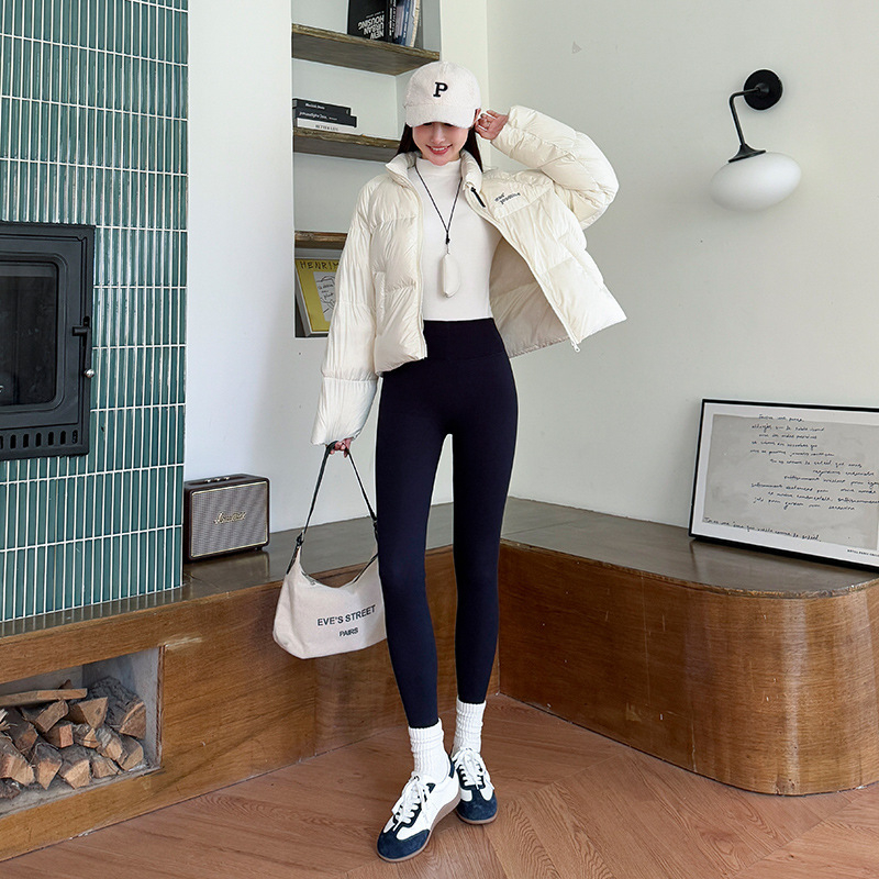 Naiste talveleggings - puuvill-Lycra segu, paks fleeces vooder, 9/10 pikkus, teksti muster 88082, põhikiht