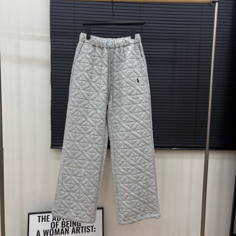 Pamut nadrág elasztikus derekú, laza szabású, vast anyag (90-95% pamut; töltő pamut 80-90%; tél 2025)