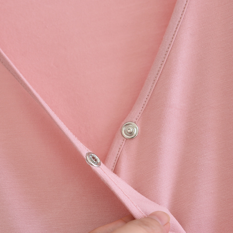 Grūtnieču naktsveļu komplekts: plāns modal-viskoze audums, garas piedurknes, vienkrāsains raksts, bez barošanas atvēruma