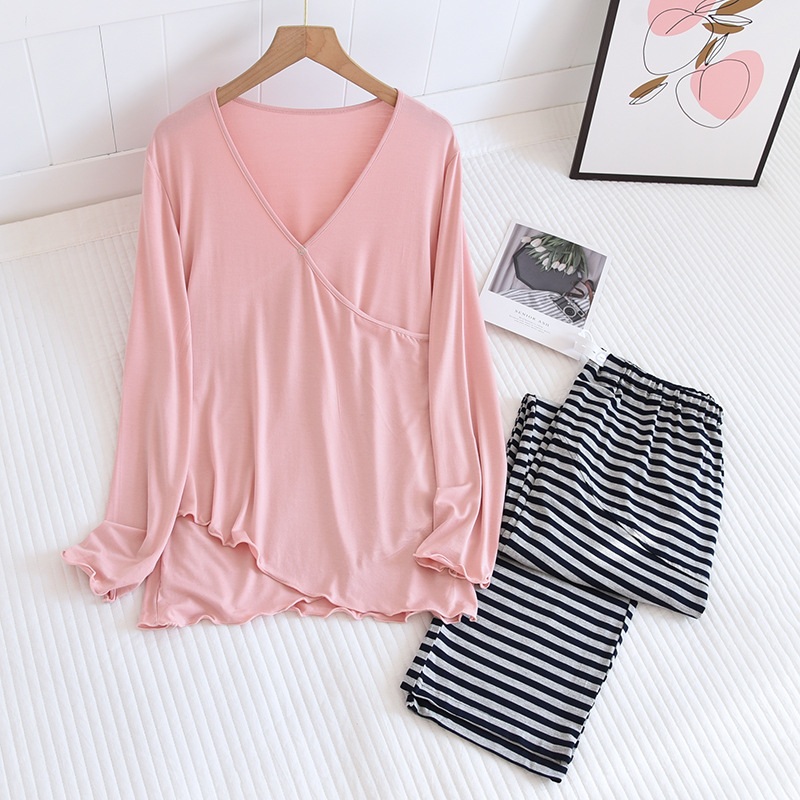 Grūtnieču naktsveļu komplekts: plāns modal-viskoze audums, garas piedurknes, vienkrāsains raksts, bez barošanas atvēruma