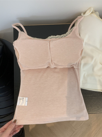 Ženski top za donji sloj s čipkastim detaljem, uski kroj, viskoza 70–80%, Spandex <30%, kratka duljina 40–50 cm