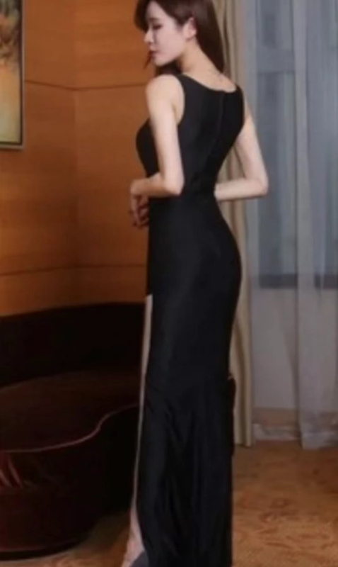 Klubi võrgukangas elastaaniga kleit, läbipaistva, pikk, lühikese sabaga stiil, 80–90% elastaani, suvi 2024