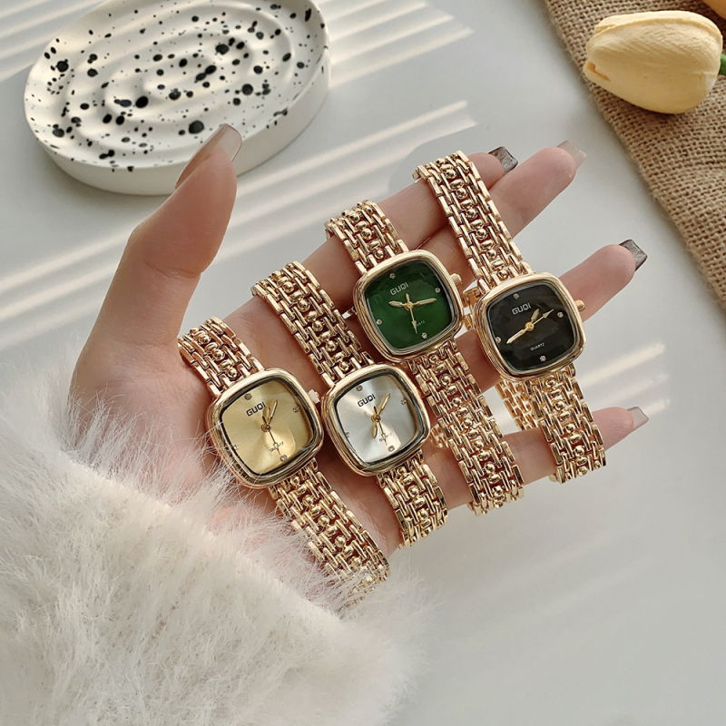 Női kvarc karóra, négyzetes számlap, analóg kijelző, 8 mm vastagság, ötvözet tok