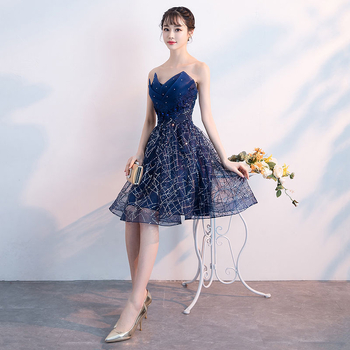 Trumpos vakarinės suknelės, pečių atidengimas, chenille-spandex mišinys, trumpas sijonas, 2024 m. pavasaris