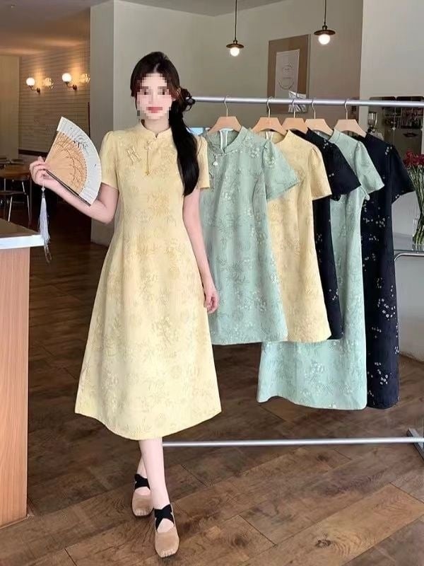 Moteriška suknelė su A linija, liemens išryškinimas, trumpomis rankovėmis, stačios apykaklės, rayon audinys