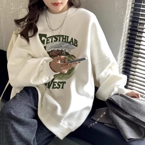 Bijeli ženski sweatshirt u američkom retro stilu, debeli flis unutrašnjost, zimcka ležerna silueta, okrugli izrez, velika veličina, hongkonški retro šik