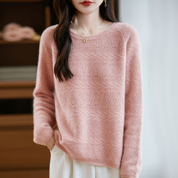 Sieviešu vilnas adījums ar atvērtu rakstu, brīvs siluets, garas piedurknes, bez kakla, etniski literārais retro stils, 95%+ vilna, vidēja biezums