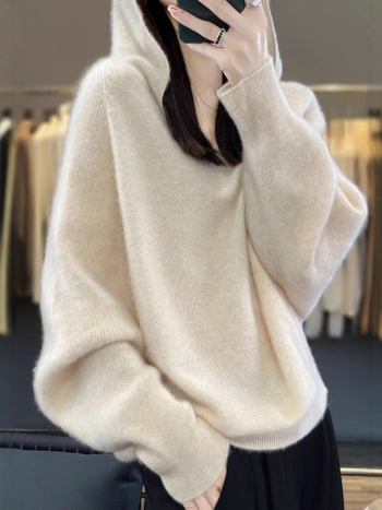 Ženski pleteni džemper s kapuljačom i raglan rukavima, batwing stil, široka silueta, mješavina vune i vlakana, jesen-zima