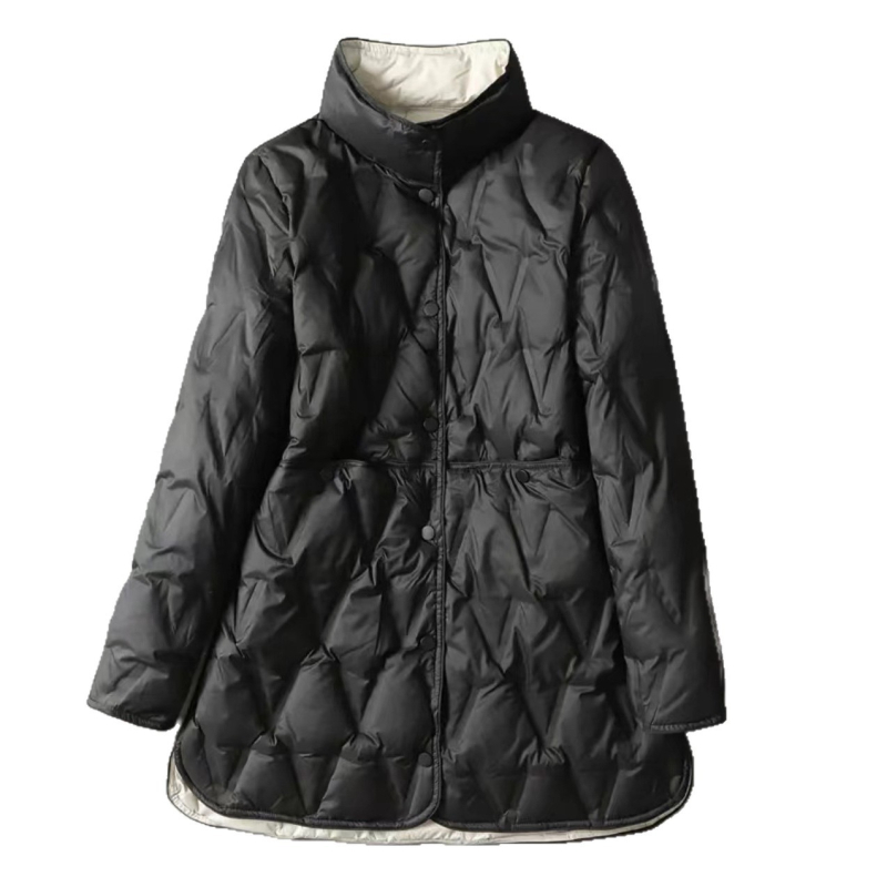 Női könnyű nylonos pehelykabát, karcsú szabás, álló gallér, közép hosszú, fehér kacsa tolltöltet.