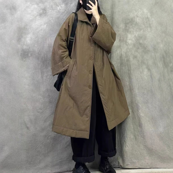 Medvilninis švarkas su užpildymu, ilgas, laisvas kirpimo linija, polo apykaklė, priekinė sagos su sagtimis