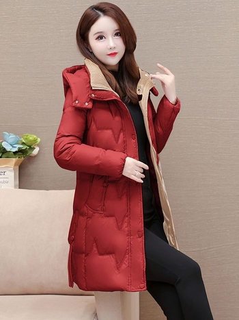 Női tollkabát kapucnival, középtávú hossz (65–80 cm), slim-fit szabás, poliészter, fehér kacsa toll, kasmír 51–55%