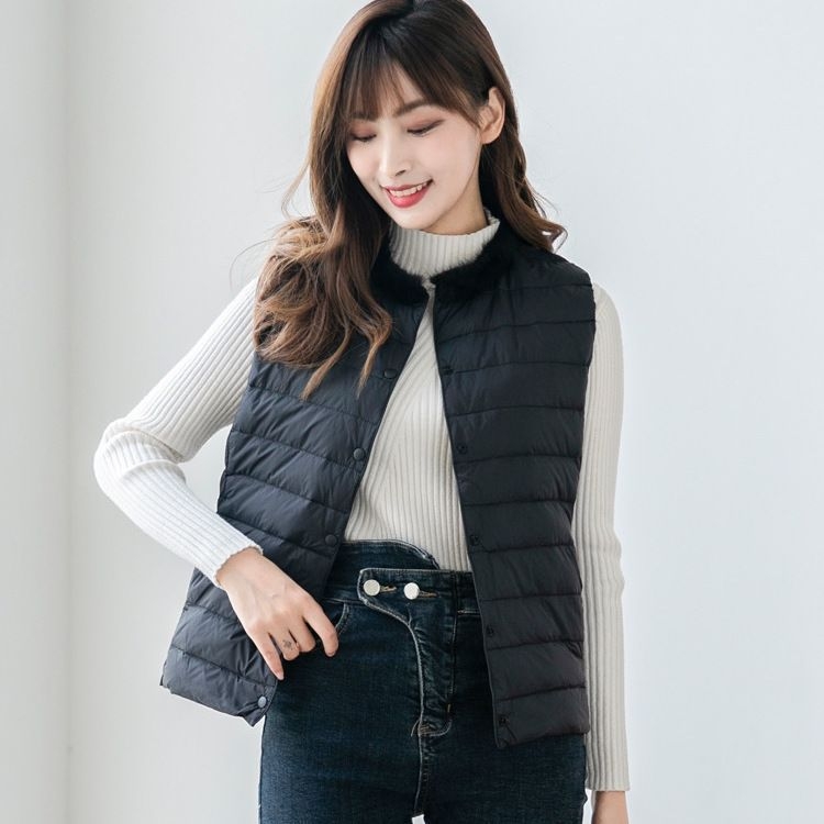 Slim pehelydzseki, Chenille anyag, fehér kacsa tolltöltés, tolltartalom 51–55%, ultra rövid hossz ≤40 cm, kerek gallér, tavasz 2025