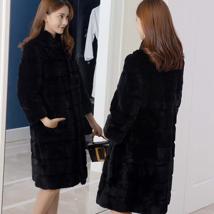 Ilgas moterų kailio imitacijos paltas su aukštu apykakle, miesto stiliaus, ruduo 2023