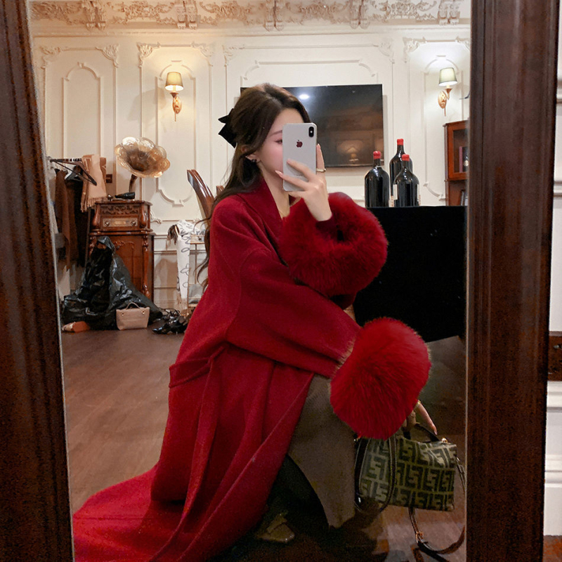 Chenille jaka ar fleece iekšpuse, mākslīgās kažokādas apkakle, vidēja garuma, garas piedurknes