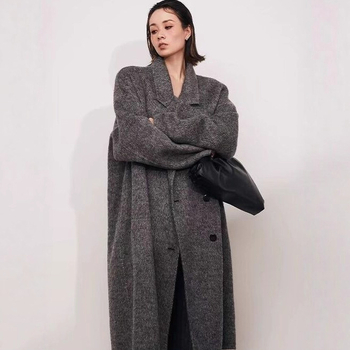 Chenille jaka, īss garums, brīvs cocoon siluets, 3/4 piedurknes, žakete tips apkakle