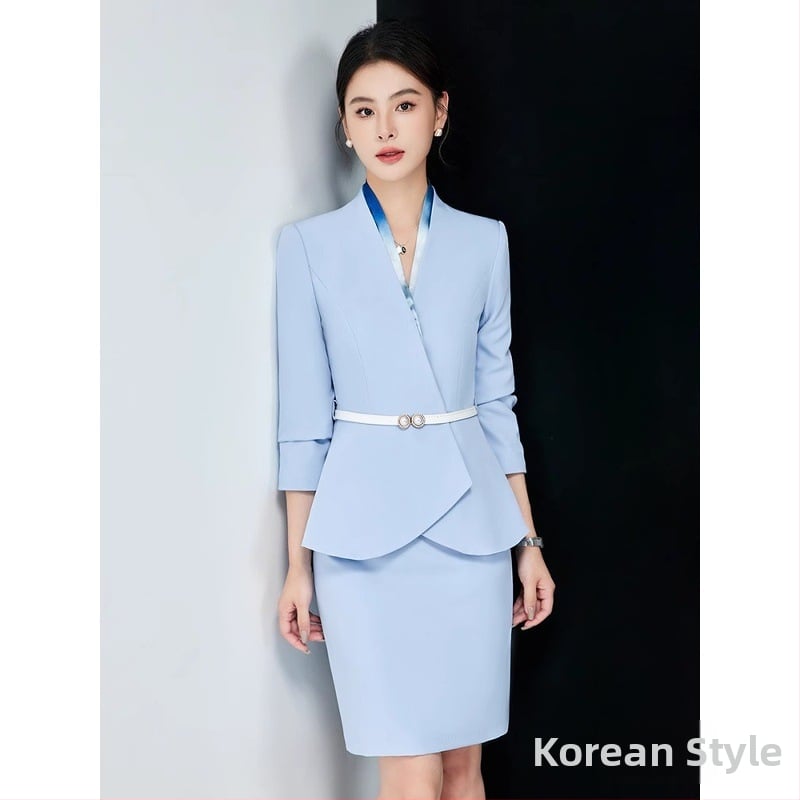 Sieviešu divdaļīgs biroja kostīms, rudens 2024, poliestera audums, 90–95% poliestera šķiedras, midi svārki, garas piedurknes