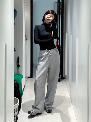 Női hosszú sportnadrág fleece-béléssel, pamut-spandex keverék, laza szabás, állítható derék, cocoon-formájú, téli 2024, japán-koreai lazább stílus