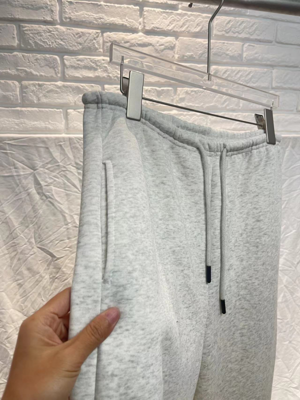 Női hosszú sportnadrág fleece-béléssel, pamut-spandex keverék, laza szabás, állítható derék, cocoon-formájú, téli 2024, japán-koreai lazább stílus