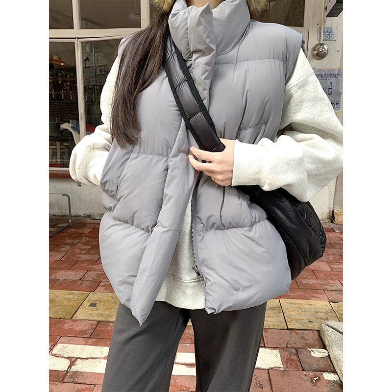 Vestă în stil coreean cu guler înalt, din nylon, umplutură poliester-pamuk, croială lejeră