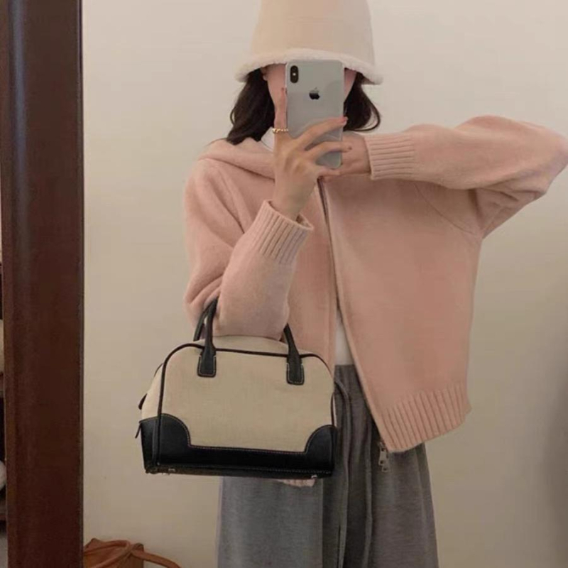 Chenille auduma veste ar kokvilnas pildījumu, apaļā kakla līnija, bez piedurknēm