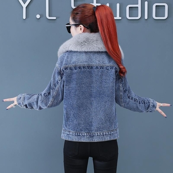 Τζιν γυναικειό μπουφάν με φλις επένδυση, παχυσμένο, με γιακά πόλο, μακριά μανίκια